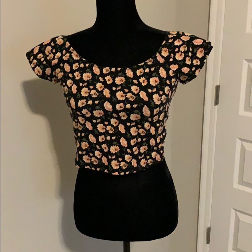 Forever 21 Pink Floral Crop Top